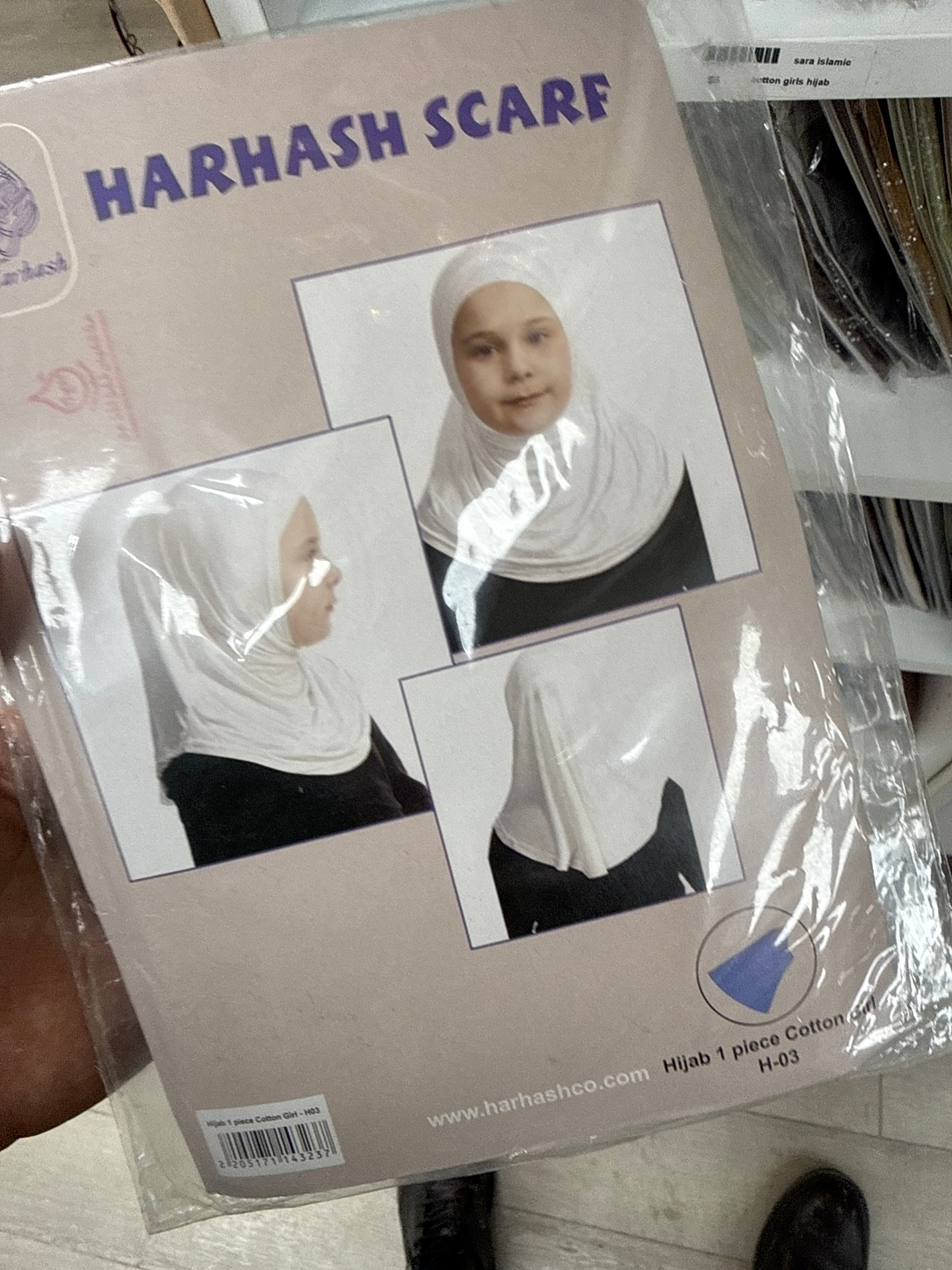 Harhash scarf