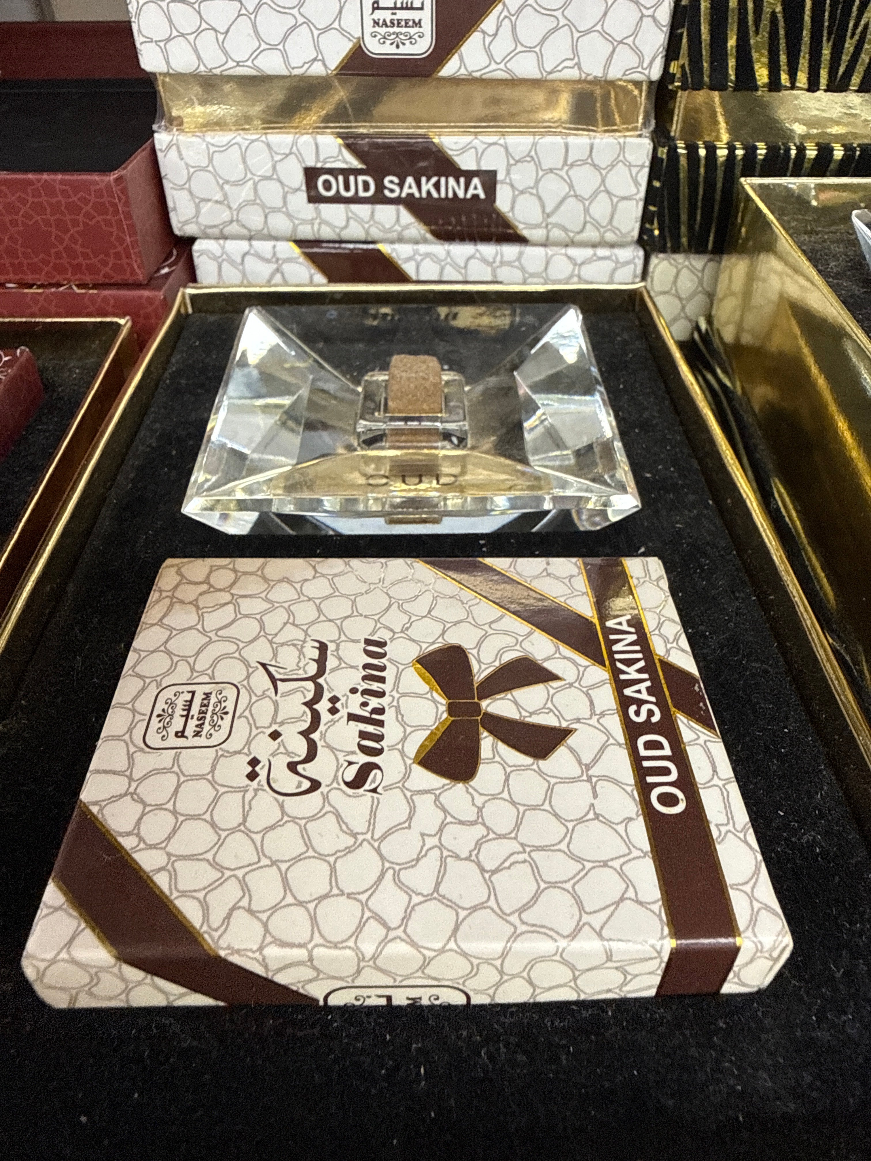 Oud sakina stick