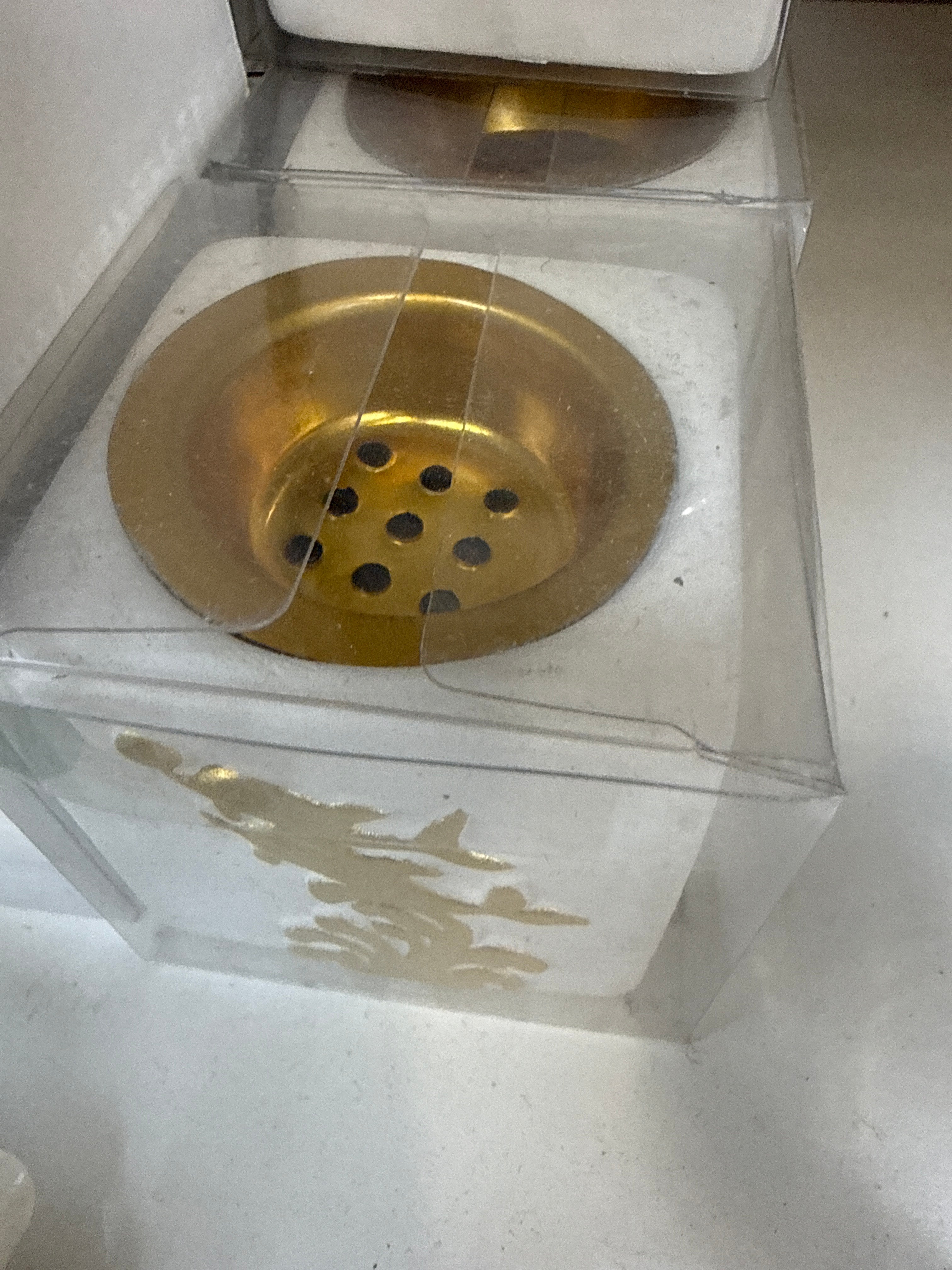 Charcoal incence burner