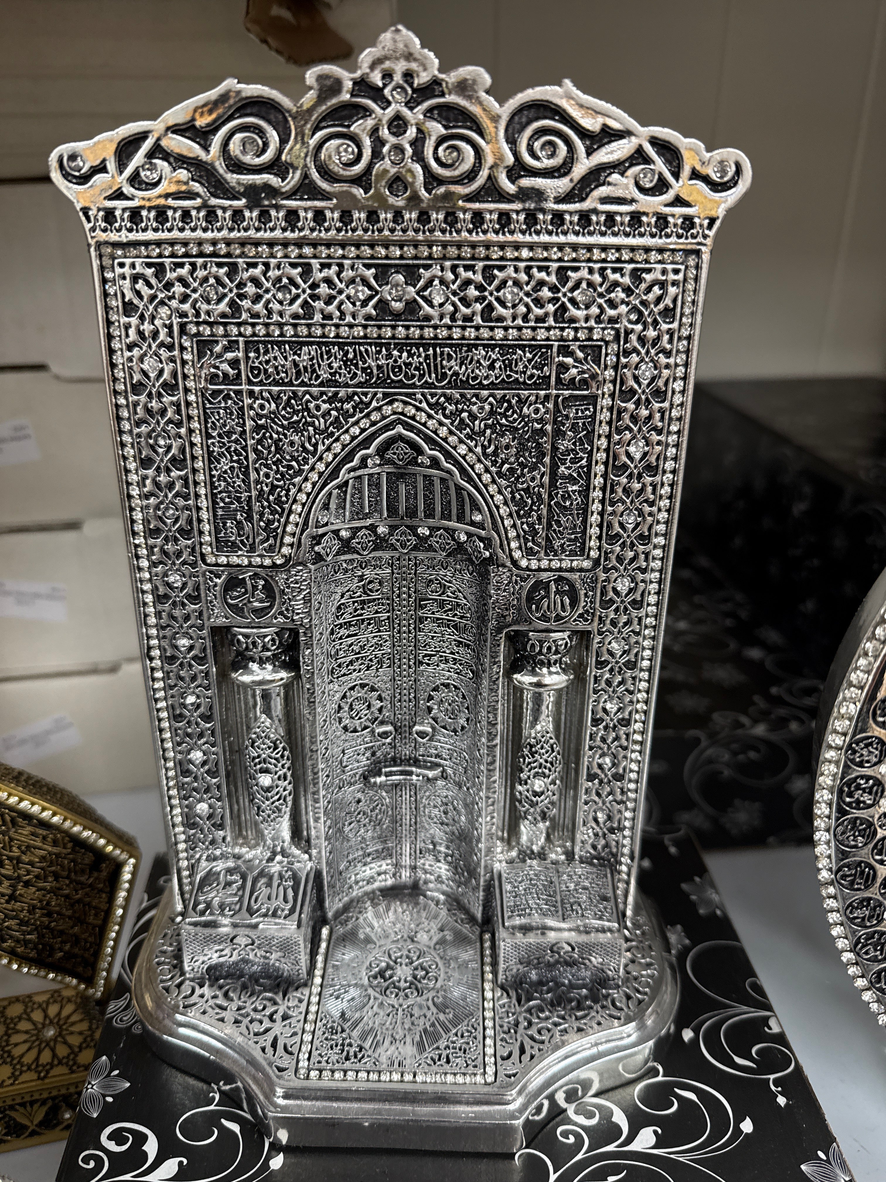 Ceramic kaaba door silver