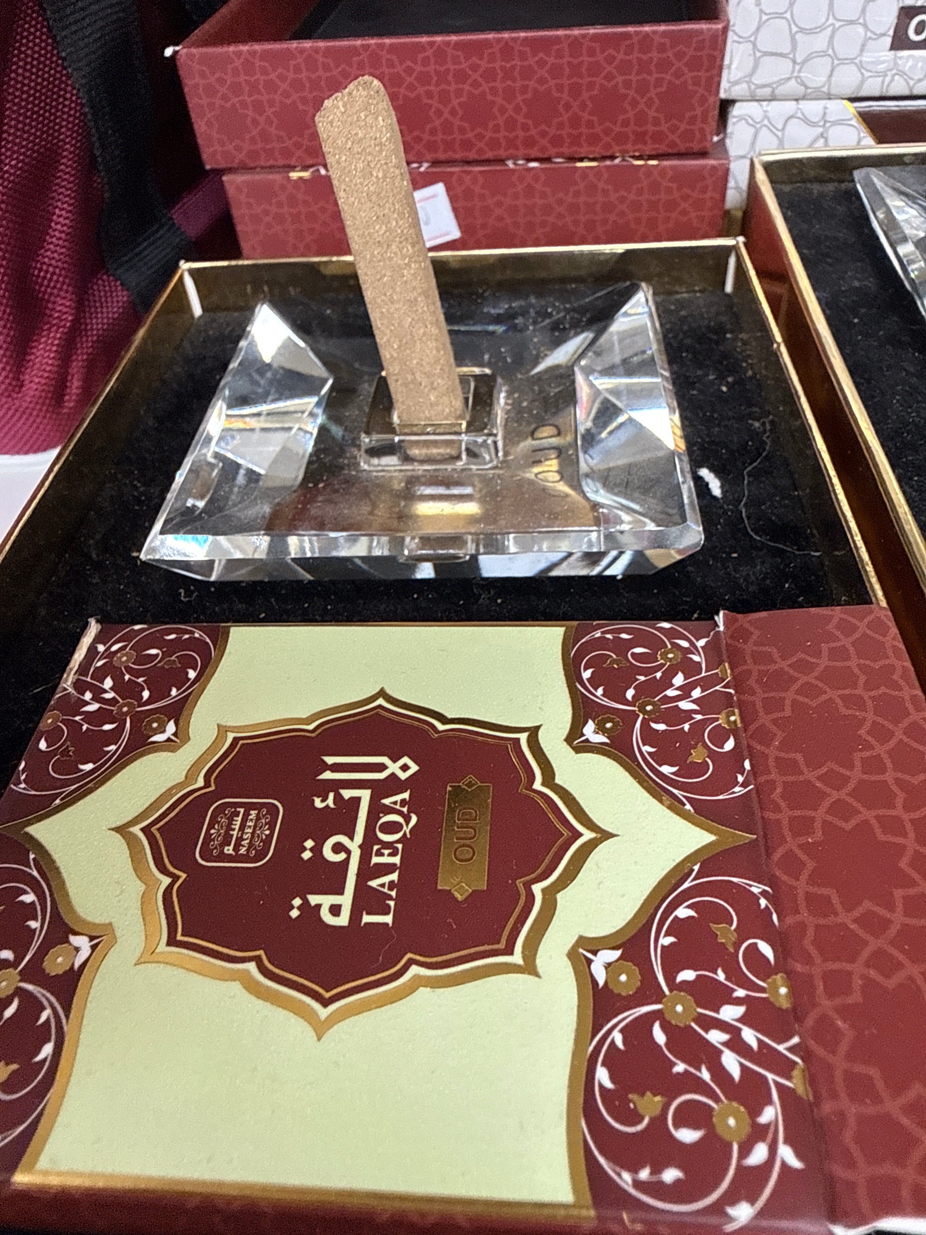 Laeqa oud Stick