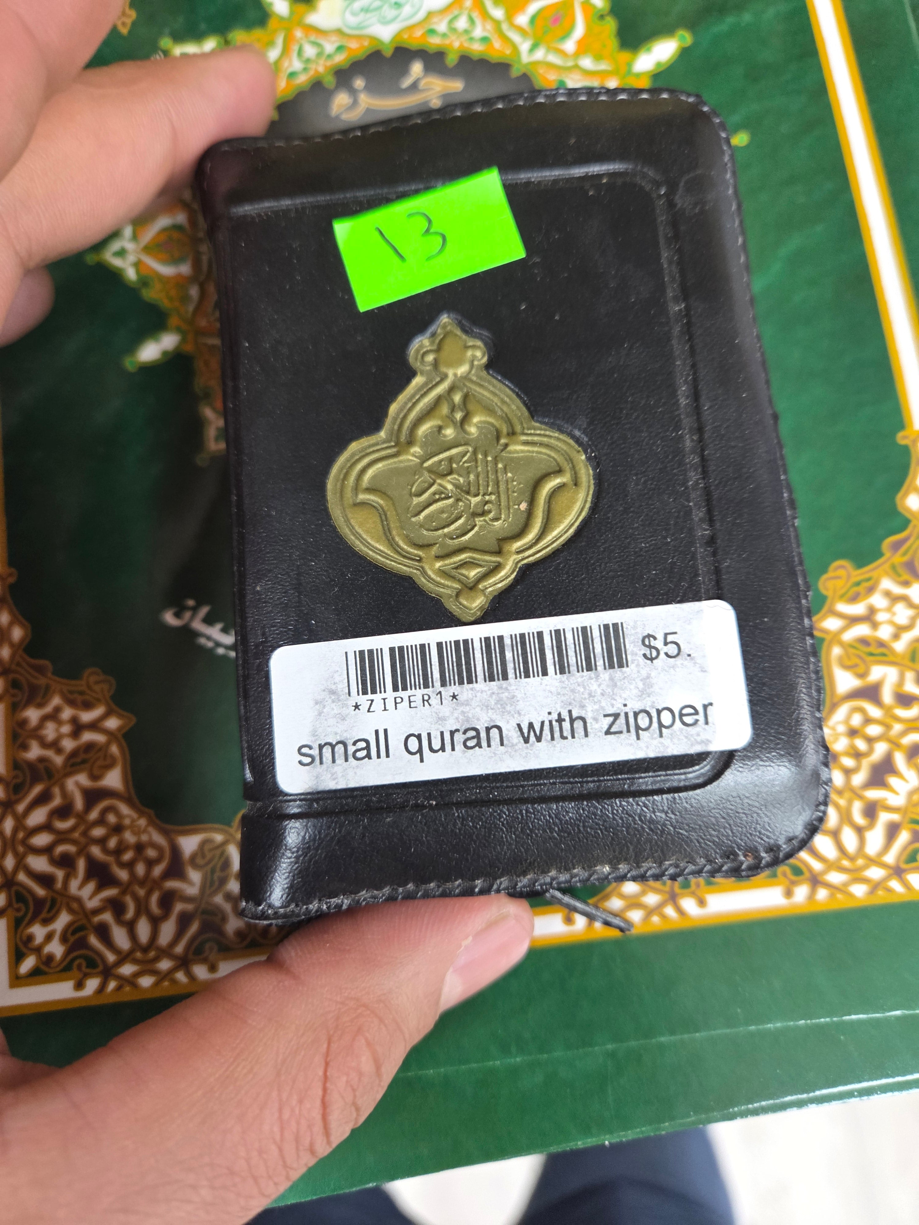 Small quran with zipper