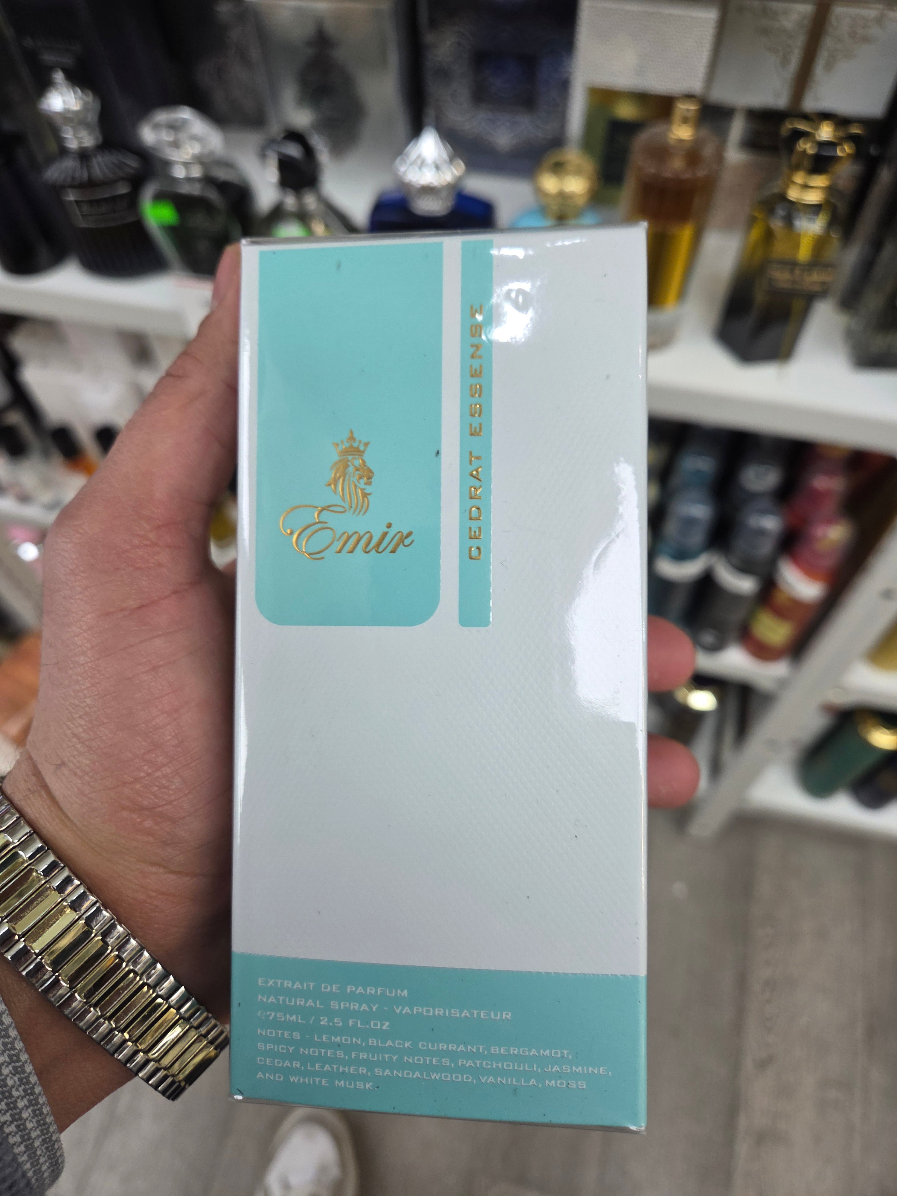 Amer cedrate essence