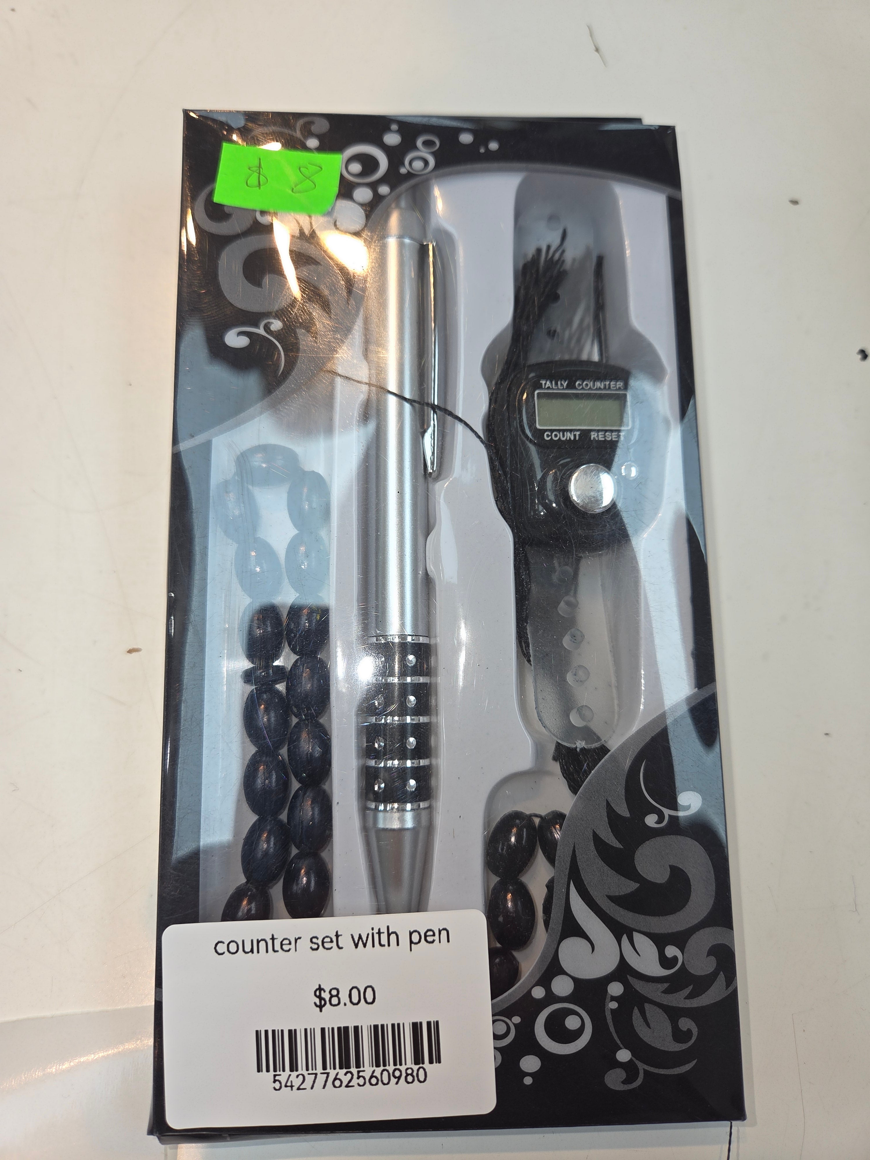 Counter set with pen