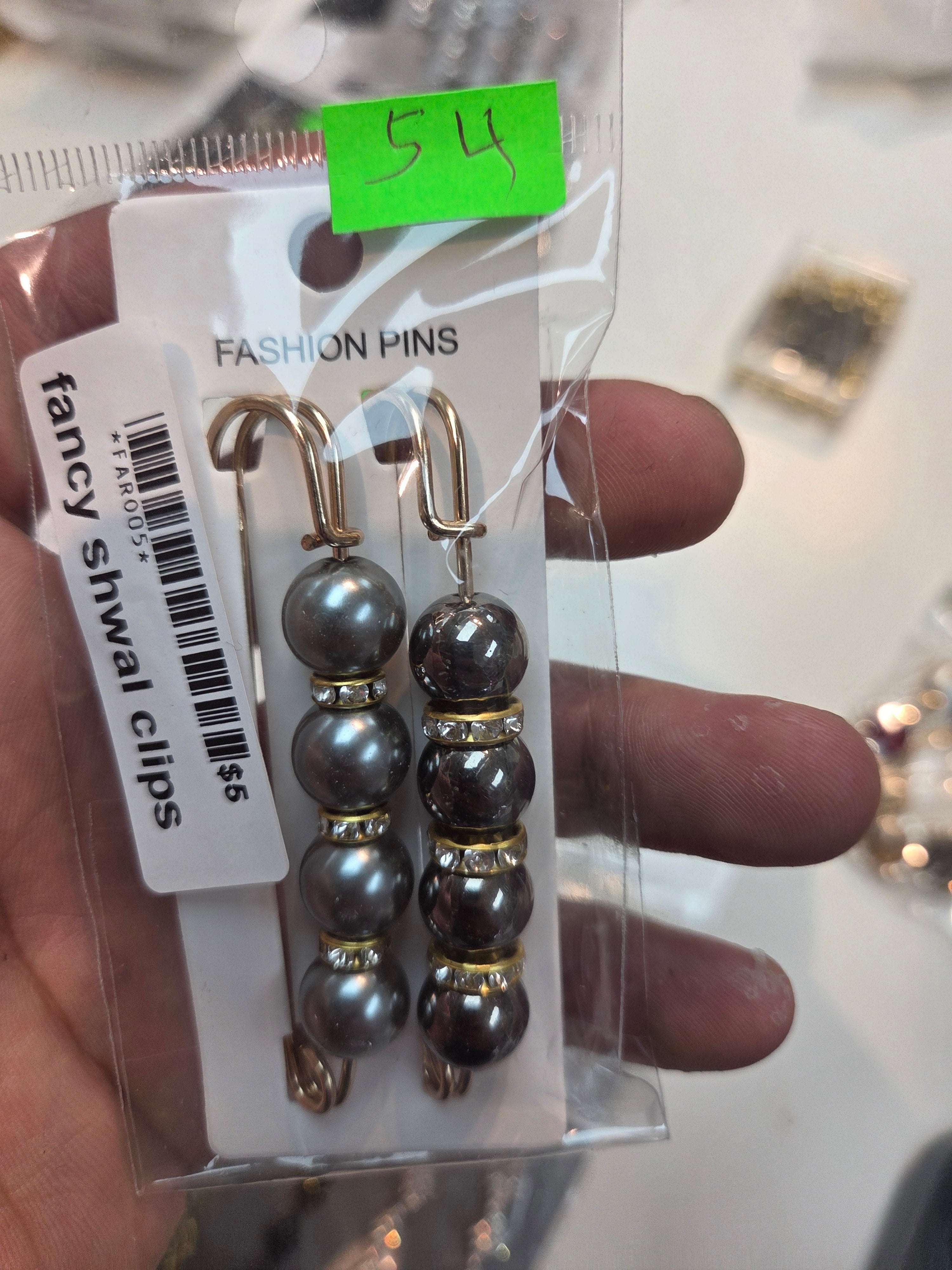 Fancy shawl clips