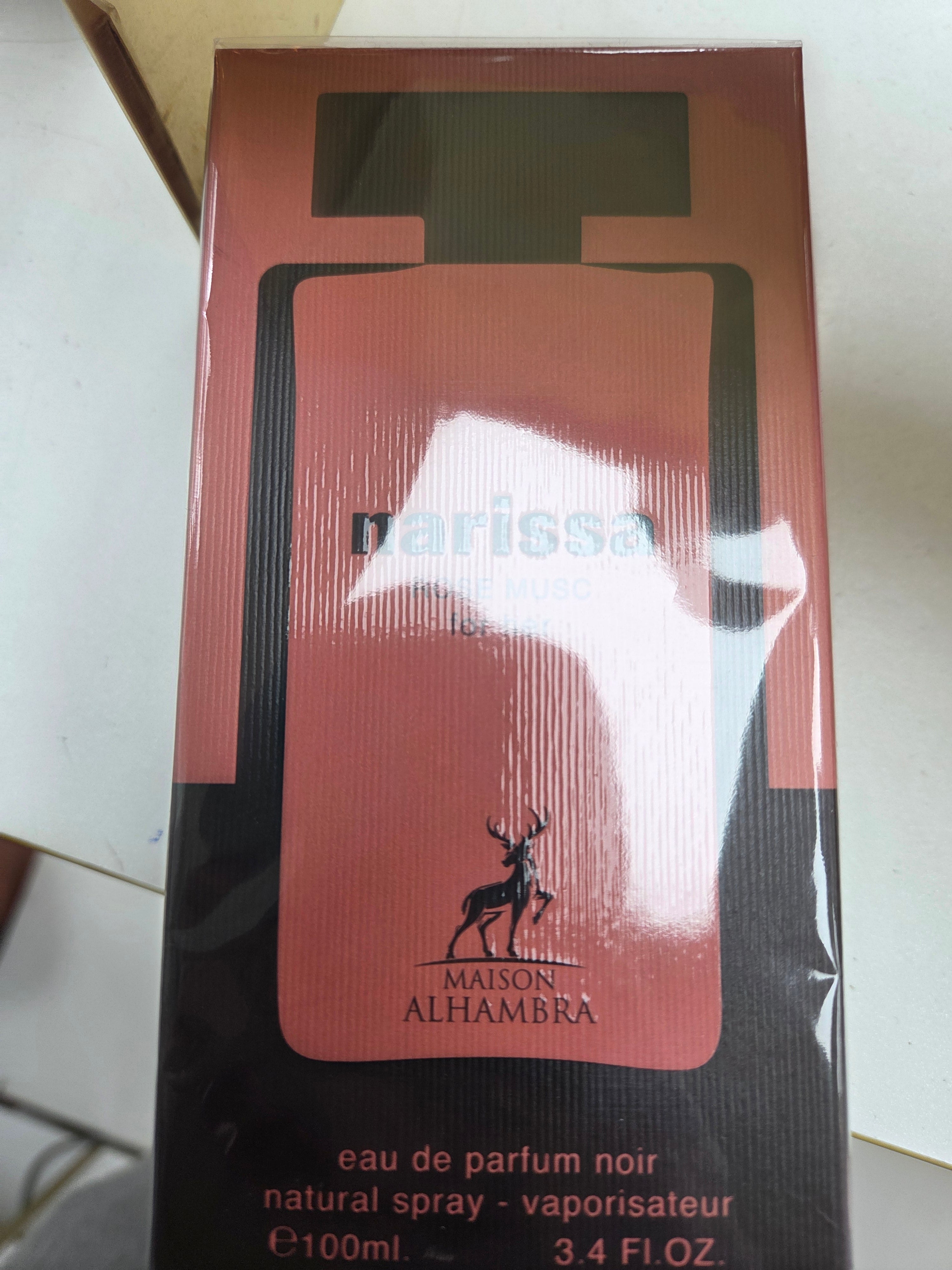 Narisa rose musk  perfum