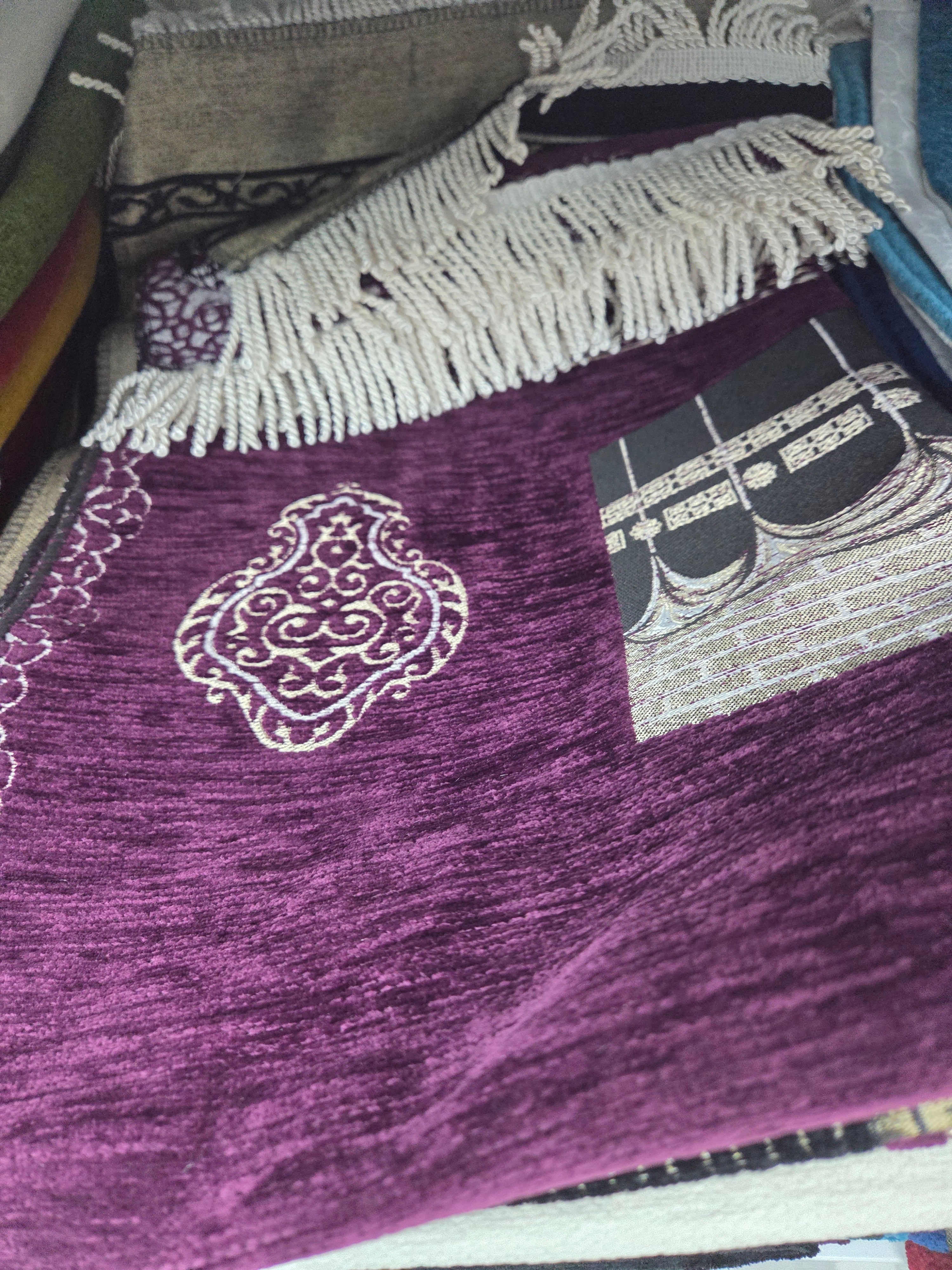 Prayer mat single lier